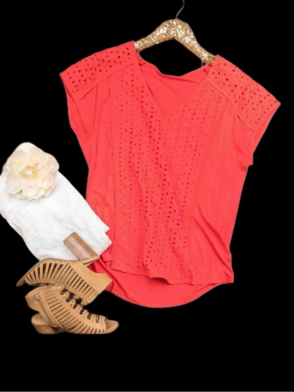 Entro red detail v neck top large